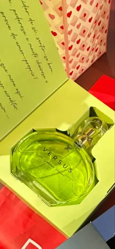Perfume Versus- Petala Beauty 