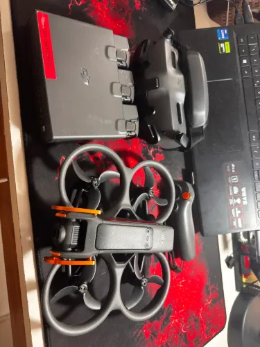 Drone DJI Avata 2 Fly More Combo - Completo e com Pouco Uso