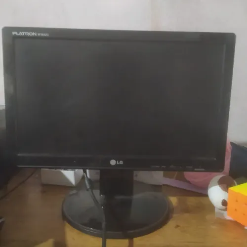 Monitor 16p LG Flatron W1642C