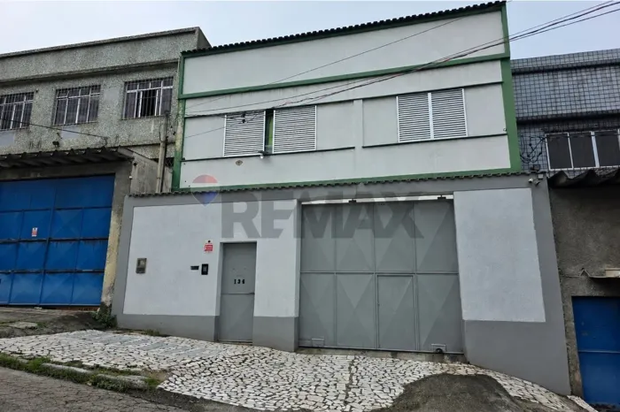 Prédio Comercial à Venda por R$ 620.000 Excelente Oportunidade para Investidores e Empres