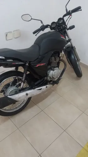 Moto em excelente estado 