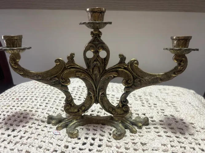 Lindo castiçal com pontas em cobre 35cm