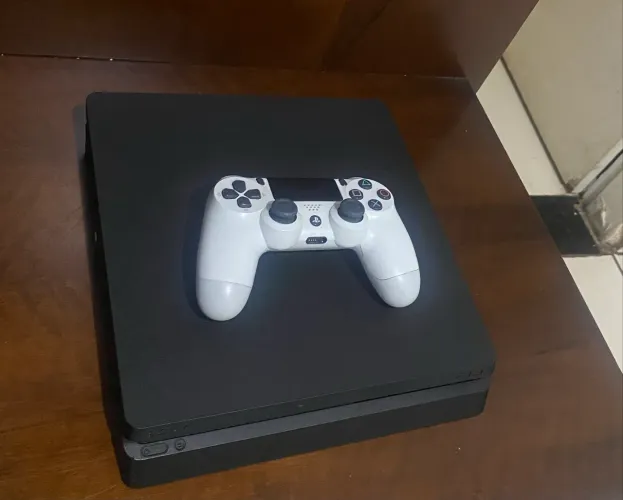 Playstation 4 Slim 500GB, Xangri-lá