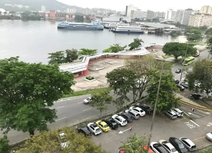 Niterói, Centro, Duas Salas Juntas ao Lado do Plaza, UFF, Arena e Canto do Rio 40m²
