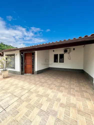 Casa 4 quartos - Parque das Ilhas