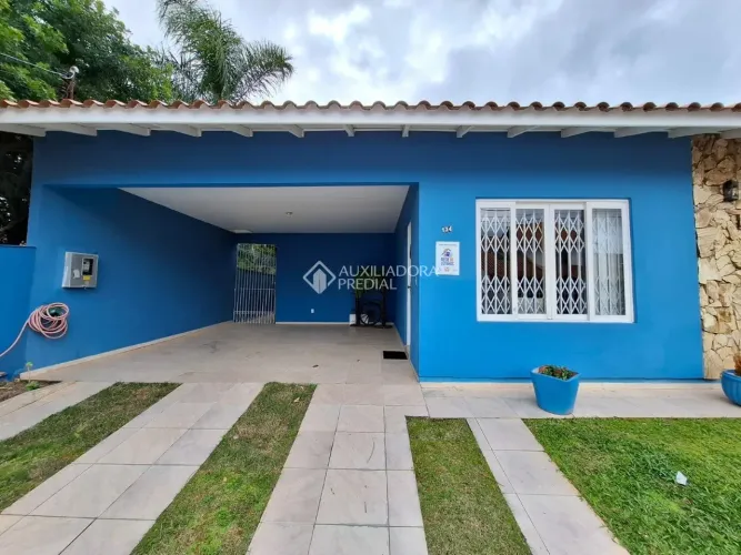 Casa com 7 quartos no bairro Santa Mônica