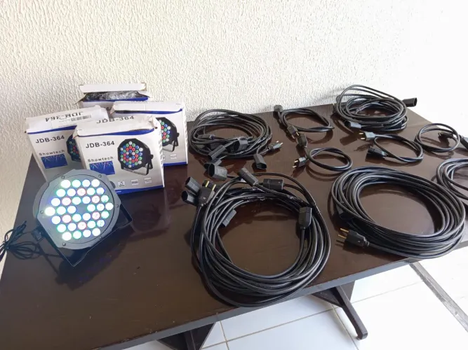 Kit 5 canhão Refletor led 36 leds 64rgbw + 9 cabos múltiplos de tensão
