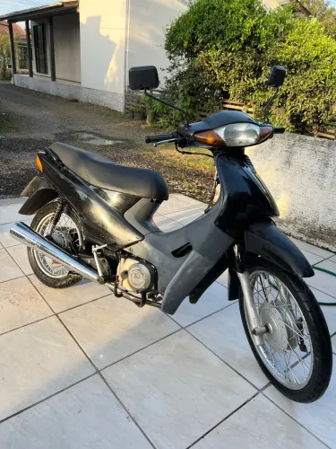 Biz 2003 filé
