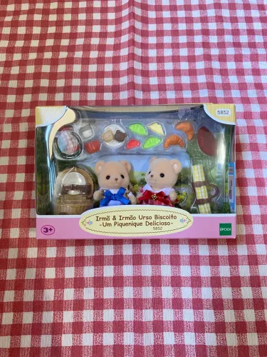 Sylvanian Families - Irmã & Irmão Urso Biscoito - Um Piquenique Delicioso