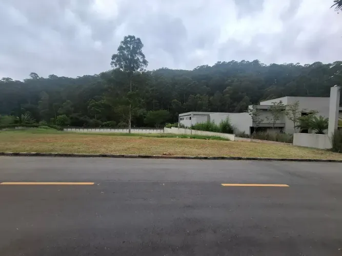 Lote a venda no Residencial Tamboré 1 Alphaville