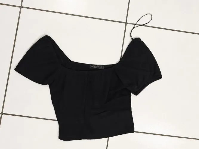 Cropped Preto Feminino com Manga Bufante | Tam. P | Ótimo Estado
