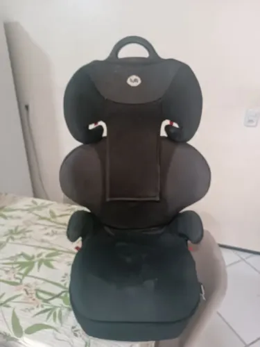 Cadeirinha de criança para automóveis