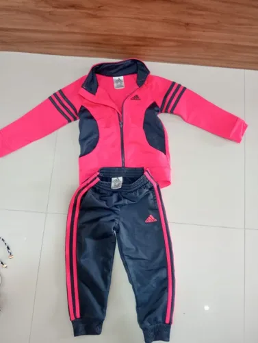 Conjunto Adidas menina tamanho 3