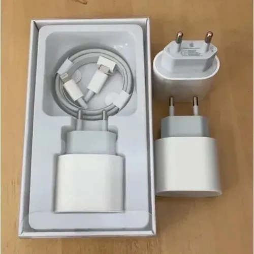 Carregador de Iphone 20W completo + cabo ()