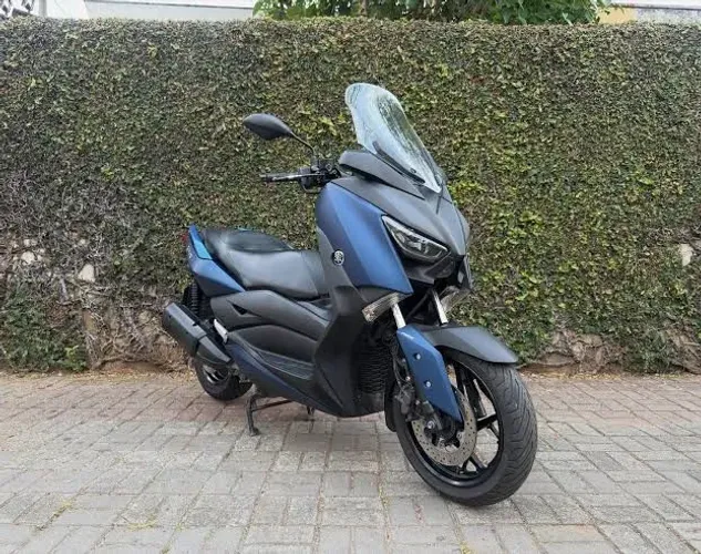 MOTO XMAX 250 2021