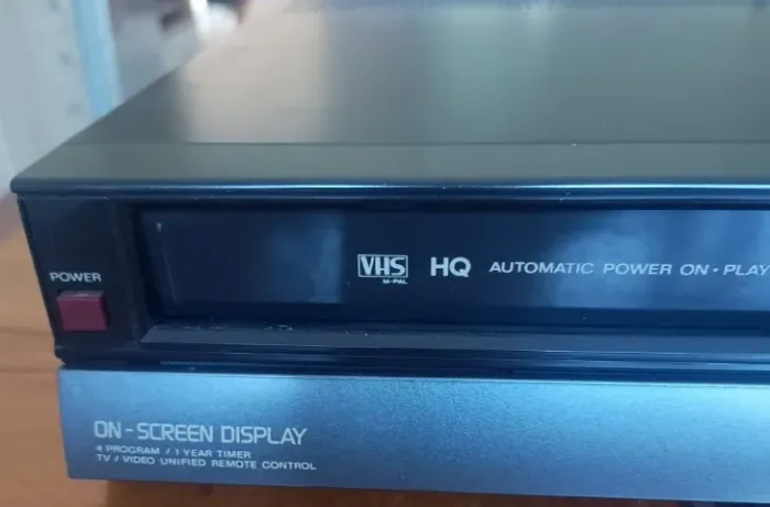 Vídeo cassete Philco-Hitachi