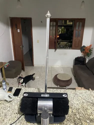 Desapego máquina de lustrar sapatos,  r$400