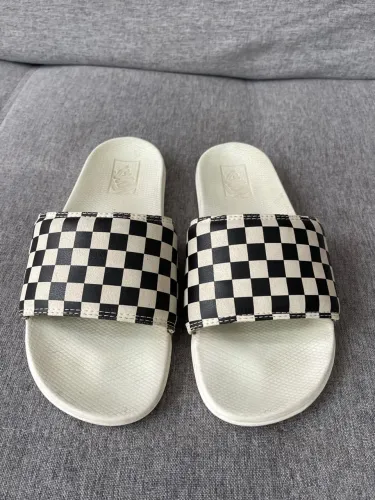 Chinelo Vans