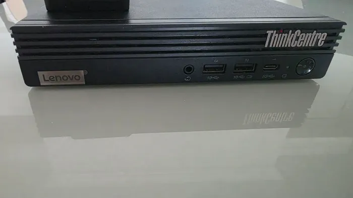Lenovo ThinkCentre M70Q