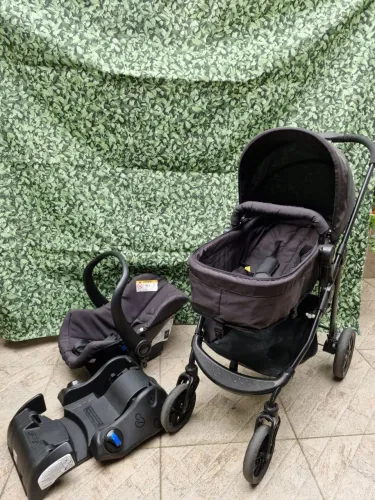 Carrinho de bebê + bebê conforto + base Galzerano 