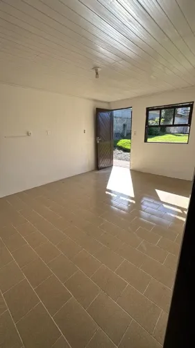 Alugo Kitnet para Moças na rua da pizzaria Araldi no Floresta