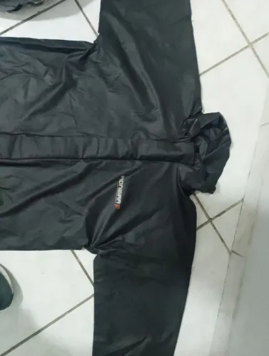 VENDE SE CAPA DE CHUVA "PIONEIRA"