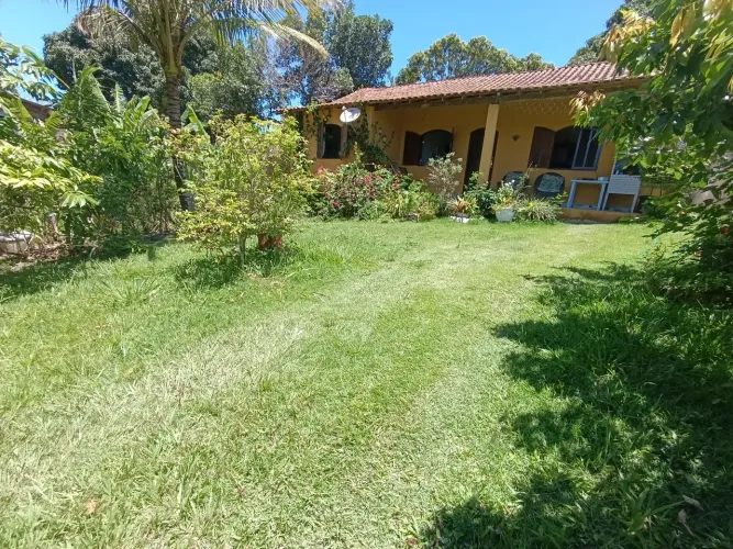 Casa em Vilatur com lindo Jardim