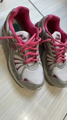 Tênis feminino Rainha tamanho 38