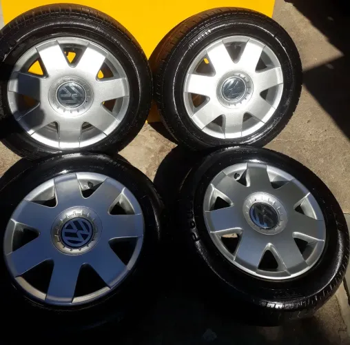 Jogo de Rodas 14" de Alumínio + Pneus Pirelli P6000 - Oportunidade!