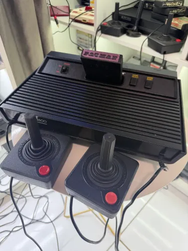 Lindo Atari 2600s todo reformado