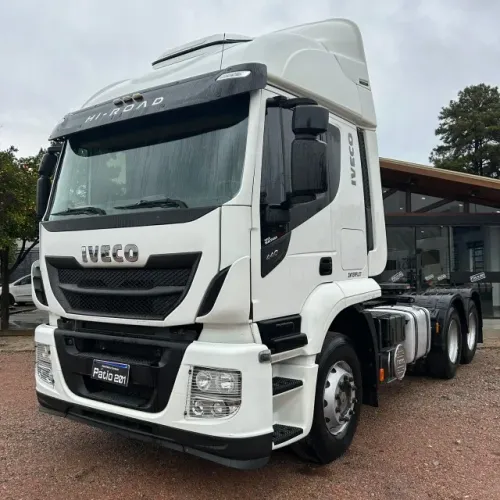 Caminhão Iveco Stralis 440 6x2 Hi Road 2021/2022