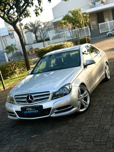Mercedes-Benz C-180 CGI Touring 1.8 16V Aut. 2012