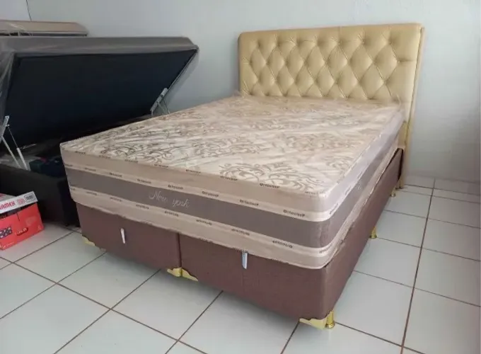 Colchão King novo