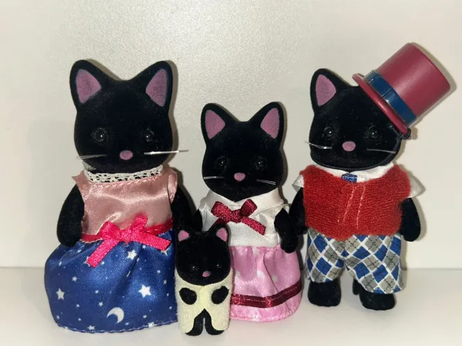 Sylvanian Families Família dos Gatos Meia-Noite