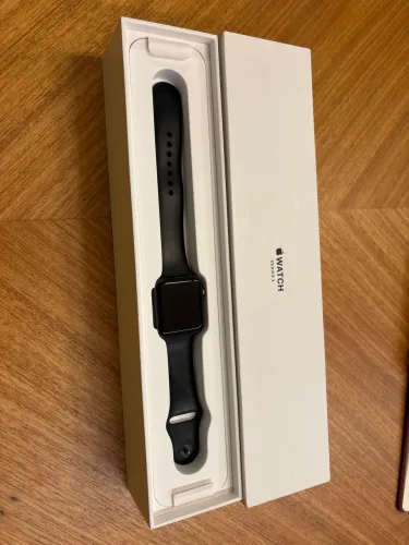 Apple Watch Series 3 - 42mm 
