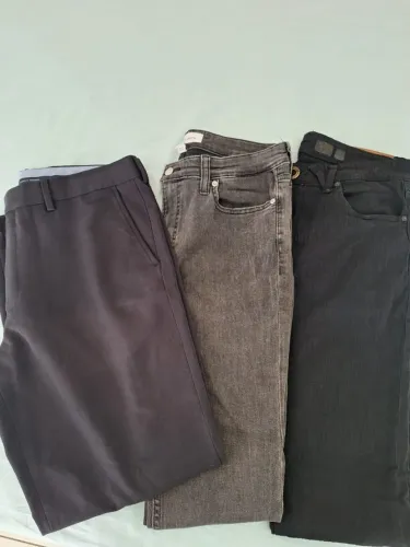 Kit com 3 Calças Masculinas - Tommy Hilfiger, Calvin Klein e Volcom