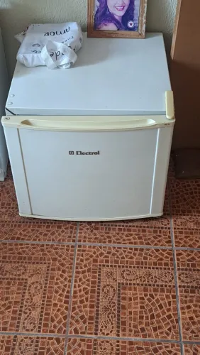 Frigobar Electrolux bom estado, motivo venda: MUDANÇA!