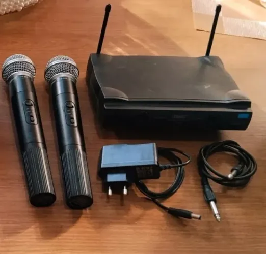 KIT COM 2 MICROFONES SEM FIO LELONG LE-906