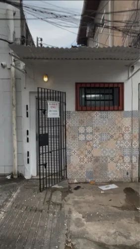 Aluga-se kitnet/ponto comercial