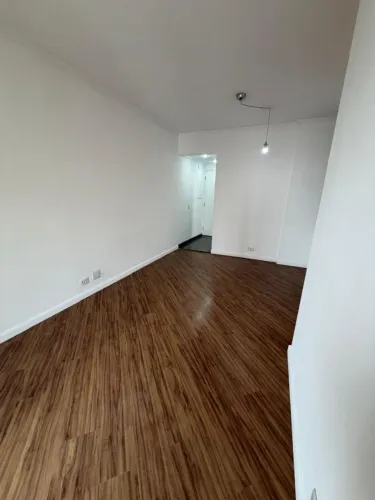 APARTAMENTO TODO REFORMADO