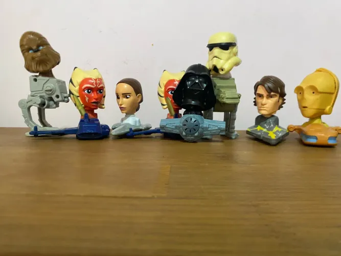 "Lote 8 Bonecos Star Wars Clone Wars McDonald's 2008 Coleção"