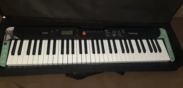Teclado Casio tone Ct-S200