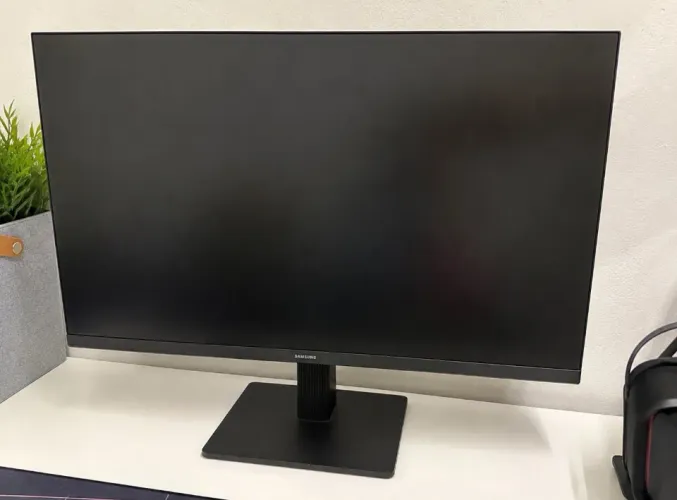 Monitor Gamer Samsung 24 Essential S3 NOVO