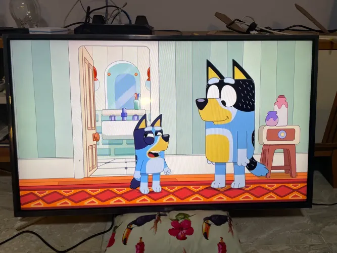 Vendo uma Tv LG smart 43 polegadas