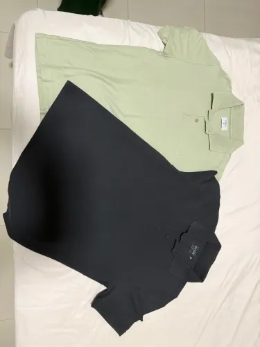 CAMISA POLO PRETA E VERDE (TAM P)