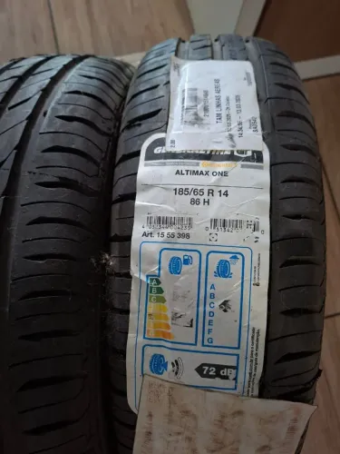 PNEUS NOVOS N° 14 - 350,00 CADA