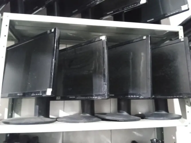 Monitor 19 polegadas