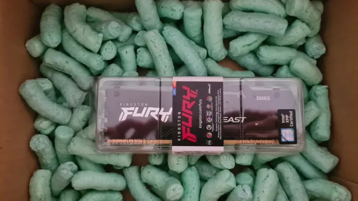 RAM DDR5-5600 8GB Kingston FURY CL40 RGB