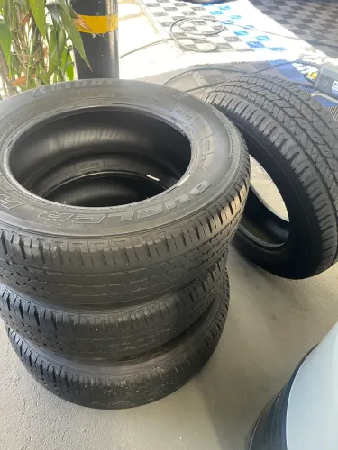 Jogo pneu 215/65R16