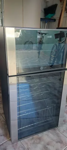 Adega de vinhos GE